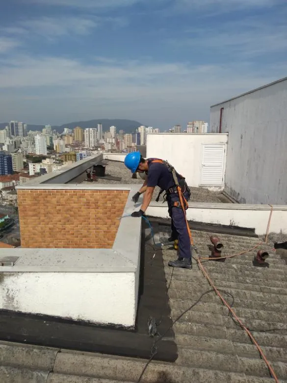 Instalação de ancoragem fixa