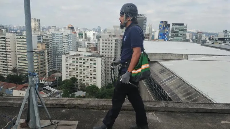 Manutenção corretiva de linha de vida