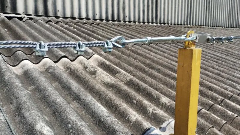 Manutenção preventiva em linha de vida