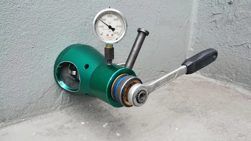 Teste de arrancamento estático em pontos de ancoragem em São Bernardo do Campo