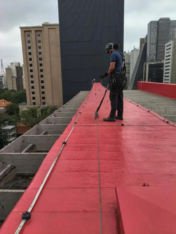 Vistoria de linha de vida em São Paulo